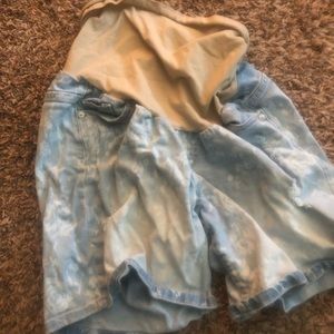 Maternity shorts